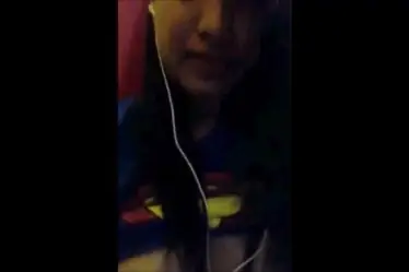 Cam Pakai Baju Super Hero Nakal Sengaja Melorot