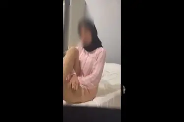 Selingkuh Sama Teman Kantor Jilbab Mulus Muncrat